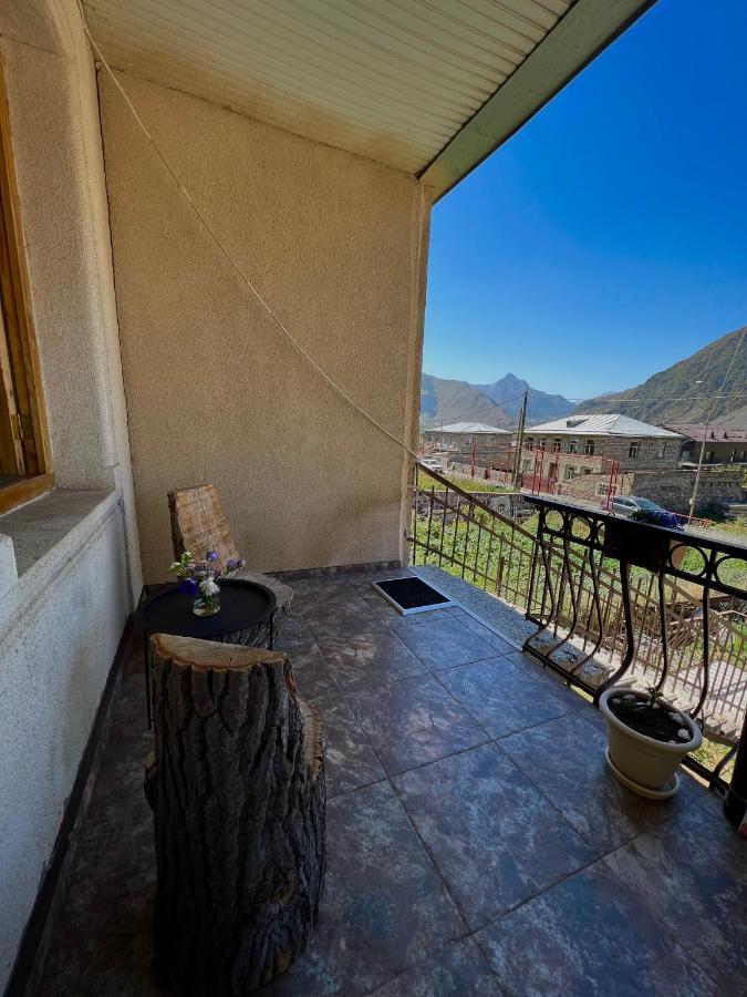 Guesthouse Kostava 72 카즈베기 외부 사진