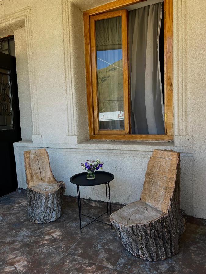 Guesthouse Kostava 72 카즈베기 외부 사진