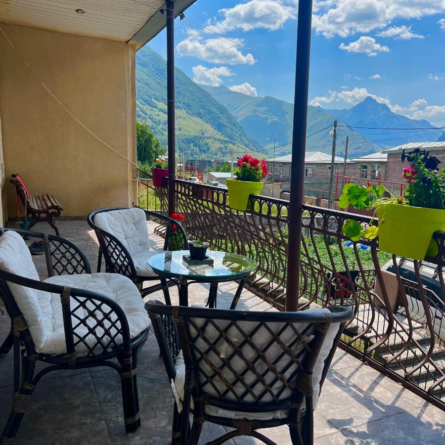 Guesthouse Kostava 72 카즈베기 외부 사진